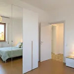 150m From The Sea - Ac Wifi Balcony Sleeps 6