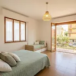 150m From The Sea - Ac Wifi Balcony Sleeps 6 דירה *
