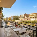 150m From The Sea - Ac Wifi Balcony Sleeps 6